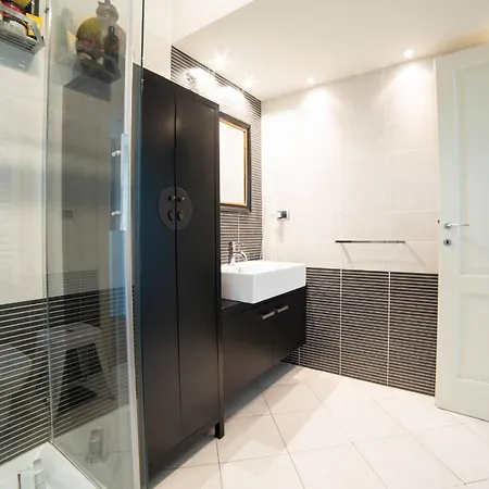 Joke Holiday home *